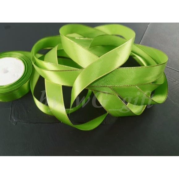 

Pita Satin Hijau Muda List Emas; Lebar 2.5 cm; Panjang 25 yard