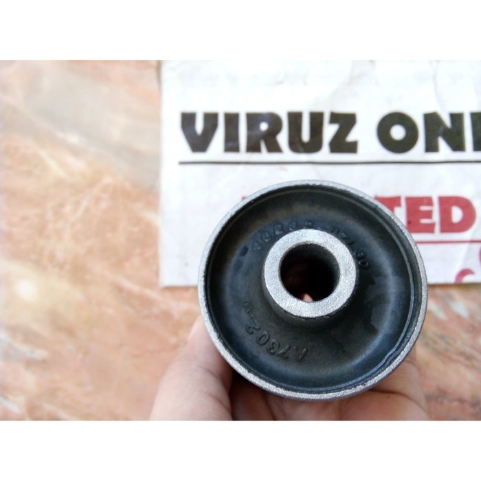 BUSHING BUSING ARM BELAKANG PENDEK SUZUKI KARIMUN WAGON R