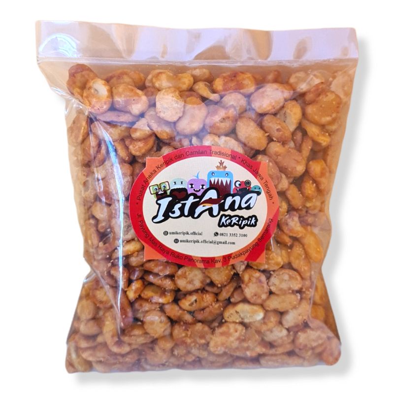 

Kacang Koro Kupas Pedas 250 Gr | Istana Keripik Ibu Umi