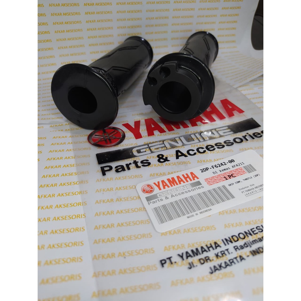 HAND GRIP SET YAMAHA NMAX LEXY AEROX FREE GO VIXION JUPITER MX (2DP)