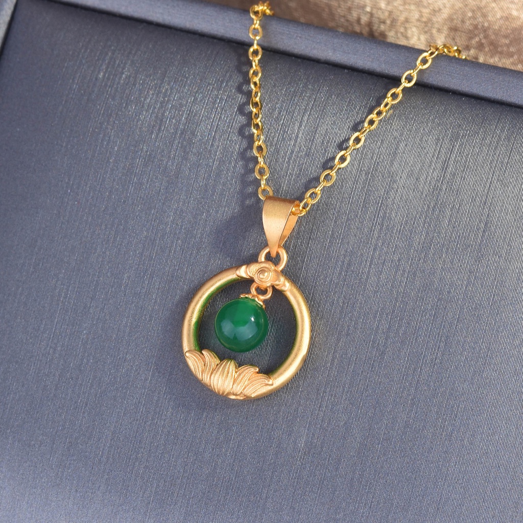 Goldkingdom Fashion Perhiasan Emas Asli Kadar 375 Bangkok Aksesoris Ready Stock Vintage Emas Bertatahkan Giok Liontin Lotus Perempuan Gesper Pengaman Xiangyun Hetian Jasper Gelang Emas