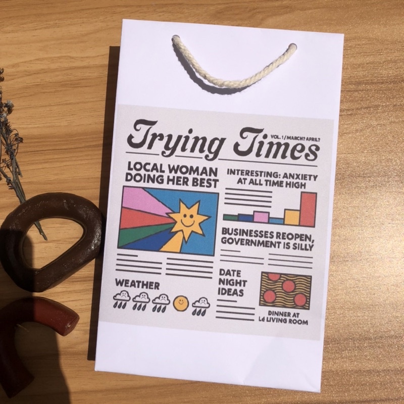 

Packaging Paperbag Tas motif Trying Times