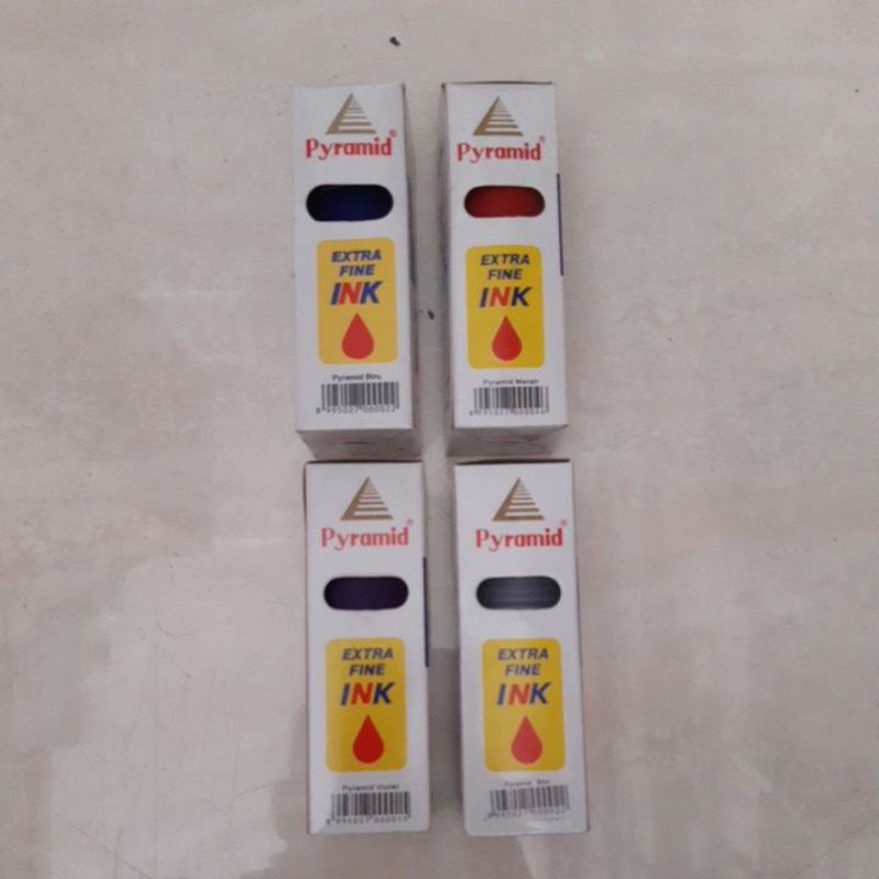 

tinta stempel pyramid / tinta stempel / tinta / pyramid / tinta bak