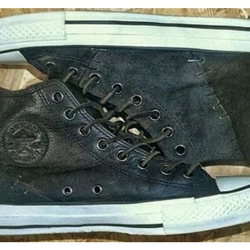 Converse X John Varvatos Beluga Turtles Stapples ( Rare Item )