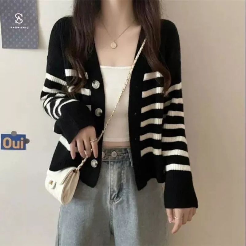 Atasan Rajut Wanita Cardigan Strip-Cancing