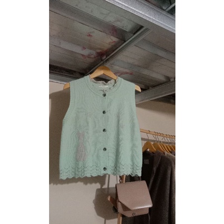 Thrift/Thrifting/Preloved Korean Vest, Vest rajut, Vest untuk Cat lovers, Vest aesthetic