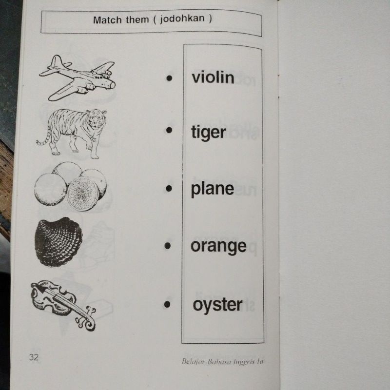 buku belajar bahasa inggris isi 2 buku 1a &amp;1b (15x24 cm)