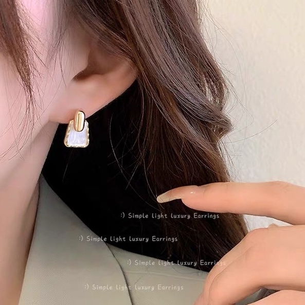 Anting Stud Hias Mutiara Berlian Imitasi Gaya Vintage Untuk Wanita