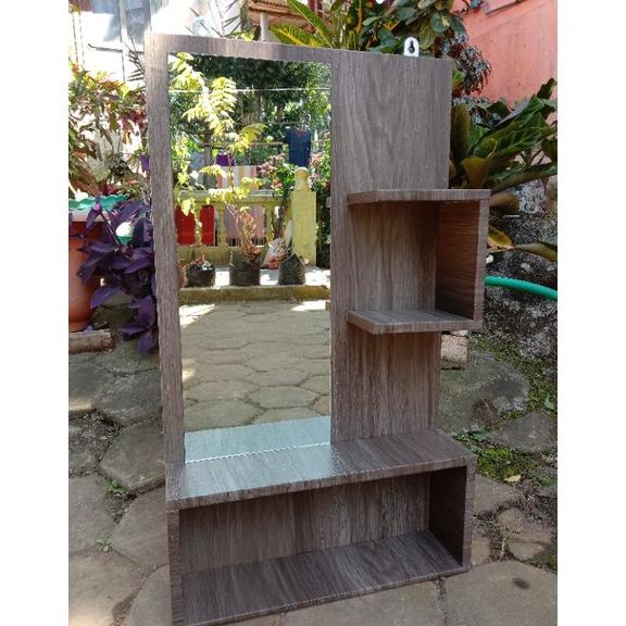 Kaca rias/meja rias gantung/rak kosmetik/rak kaca