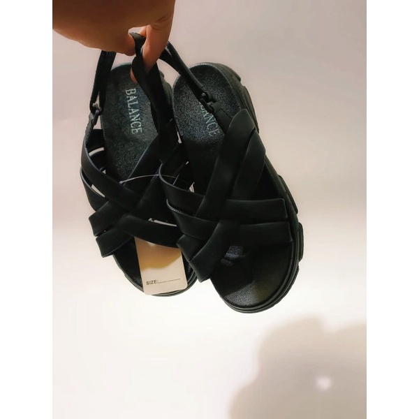 Sandal Wedges Tali Silang Balance Import Kekinian