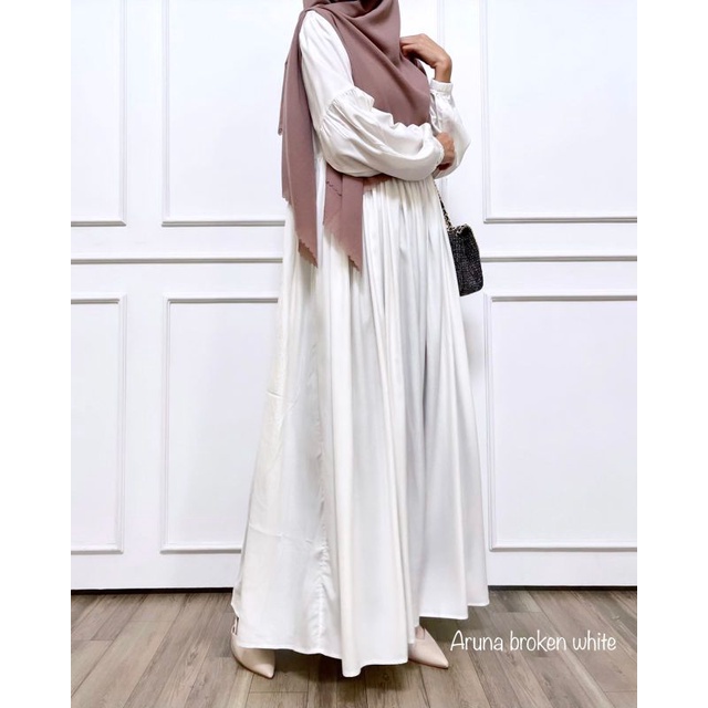 Latasha Outfit Aruna Dress