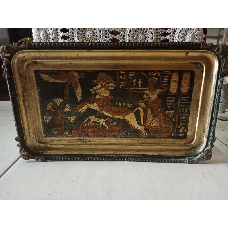 Pajangan Nampan Antik Kuningan Tembaga berat lukisan Pemburu Kuno 31cm