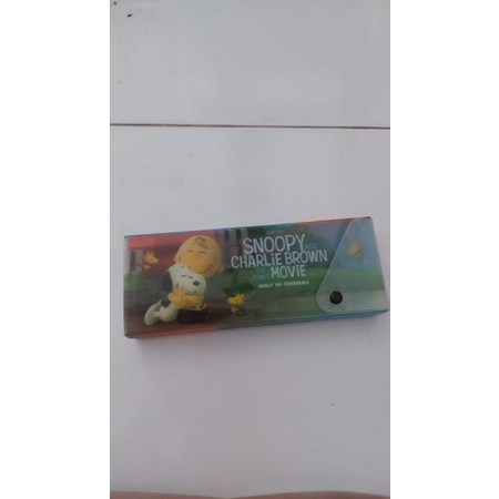 

Kotak Pensil Snoopy untuk anak sekolah