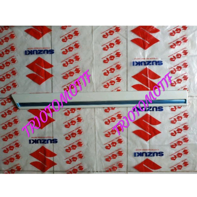 List body pintu depan kiri Suzuki APV ARENA