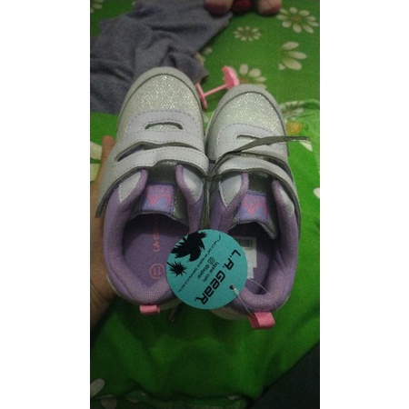 Sale Sepatu Anak Ungu LA Gear size 11