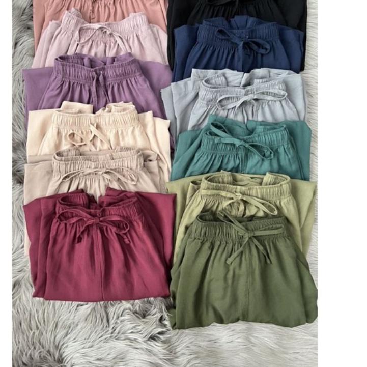 See Here--KULOT UNIQLO RELACO (Tag/label UNIQLO)