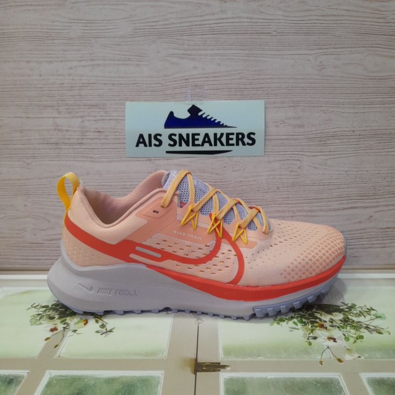 Sepatu wanita nike zoom pegasus trail 4