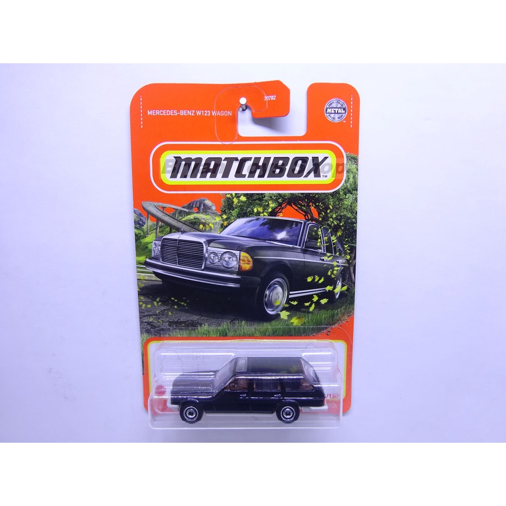 Matchbox Mercedes Benz W123 Wagon Hitam