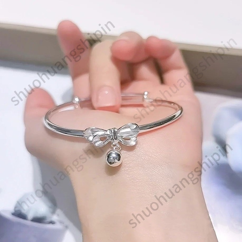 Gelang Tangan Rantai Aksen Bunga + Mutiara Imitasi + Rumbai Gaya Korea Untuk Wanita