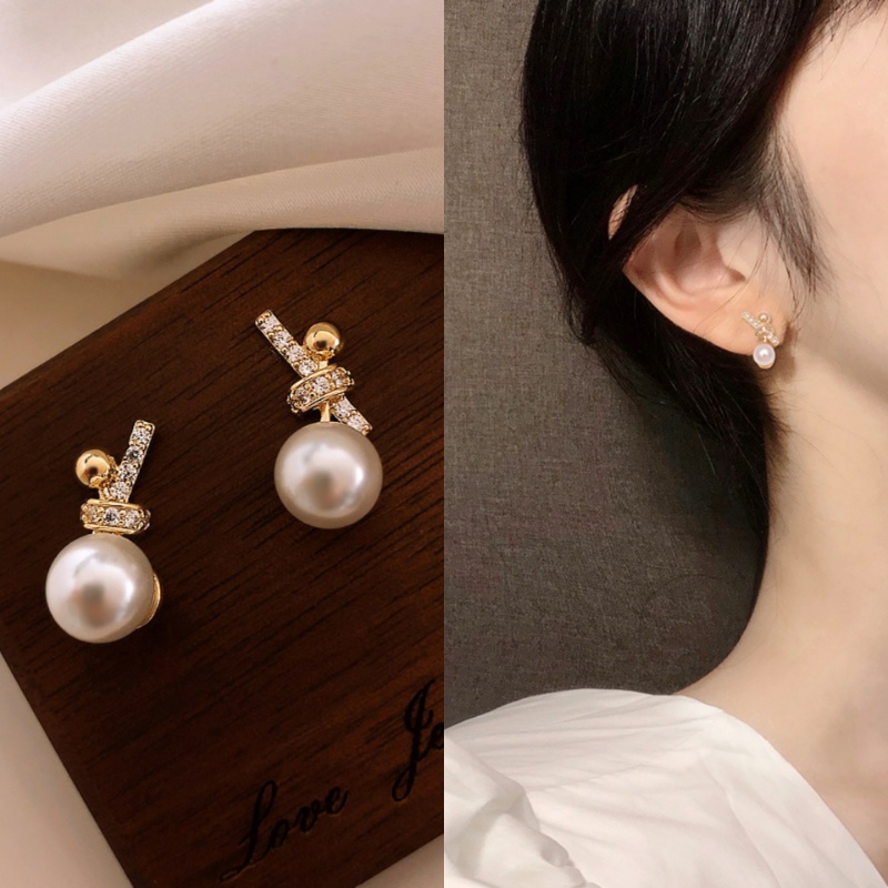 Anting Tusuk Desain Pita Hias Mutiaraberlian Gaya Simple Untuk Wanita