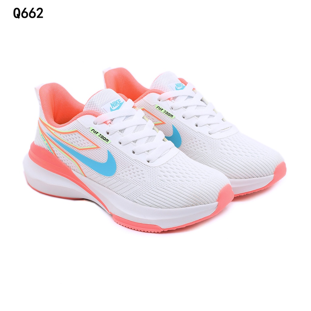 NK Sneaker Q662