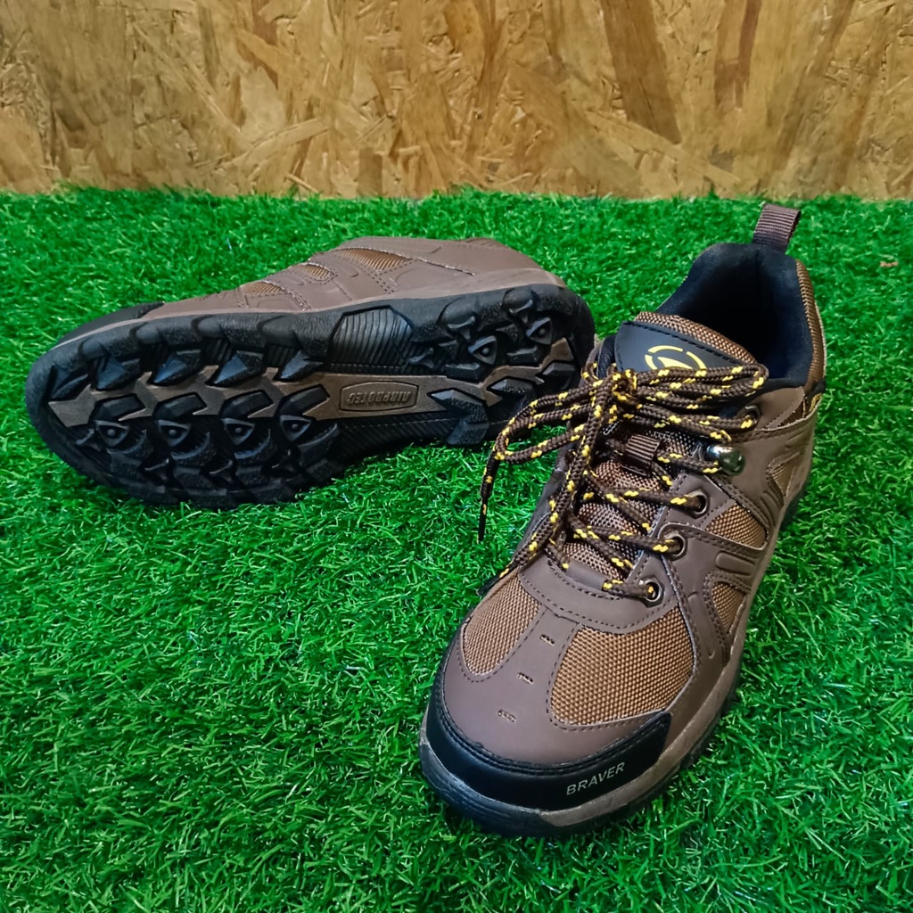 Sepatu Hiking Pria Air Protec Braver Trekking Shoes Original