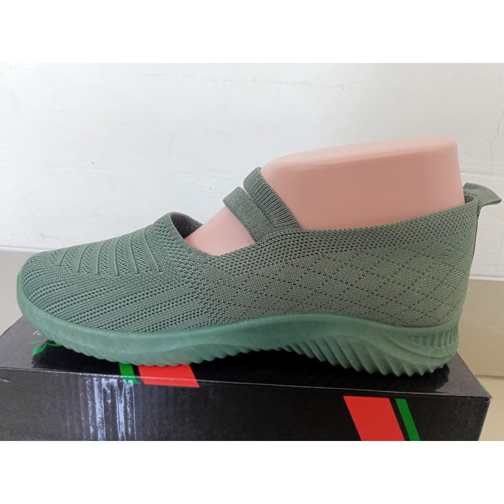 COLLIN YH610-W HIJAU SEPATU RAJUT IMPORT DESAWA/WANITA/SEPATU