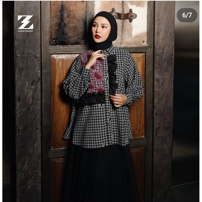 betty blouse zaskia sungkar