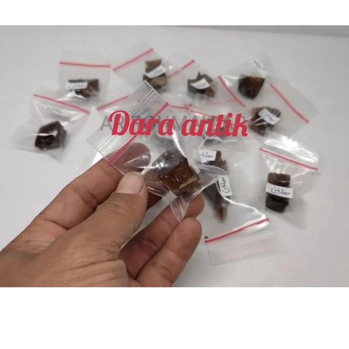 KodeQq7Q1--Hiltit pengusir makhluk halus