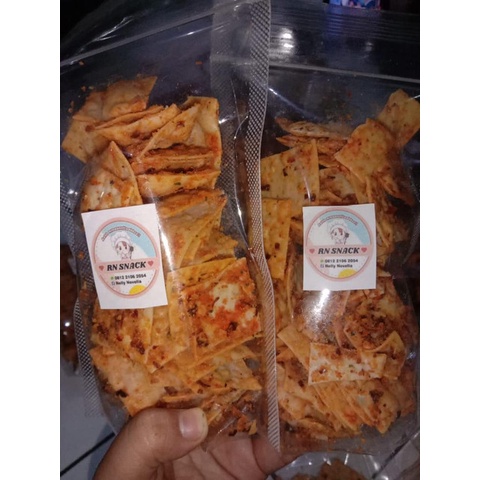

RN Snack - Pangsit Kering Pedas