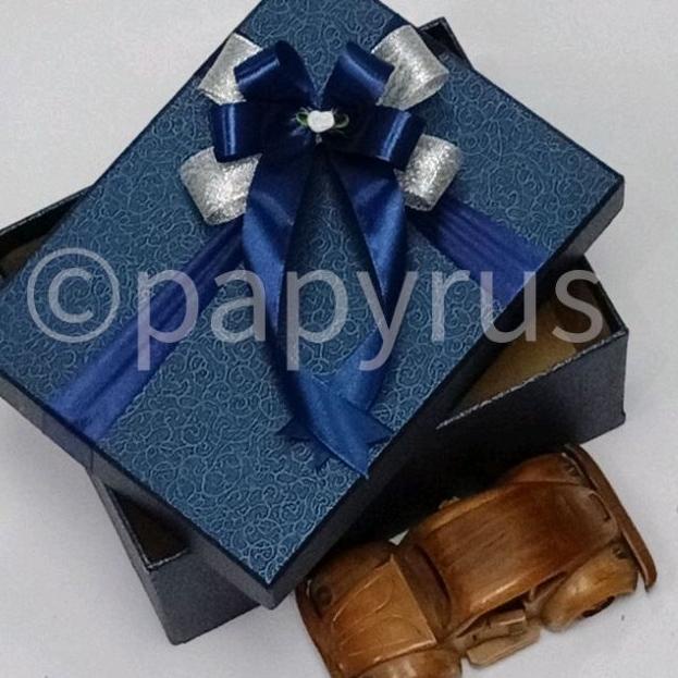 

PAPYRUS 15x20 Tinggi 10cm Kotak Kado Gift Box Hadiah