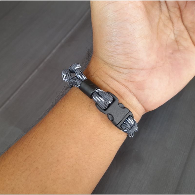 Gelang Tali Gelang Buckle Gelang Prusik Gelang Paracord Gelang Tridatu Gelang Pria Gelang Wanita