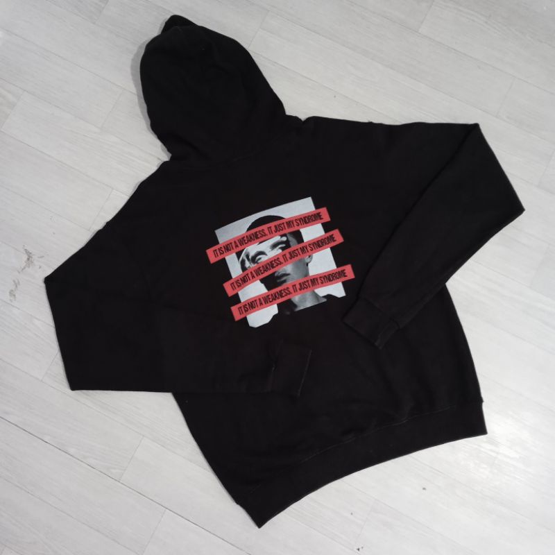 ONA BASEMENT itsnotaweakness HOODIE (BTS JUNGKOOK WEAR) Second