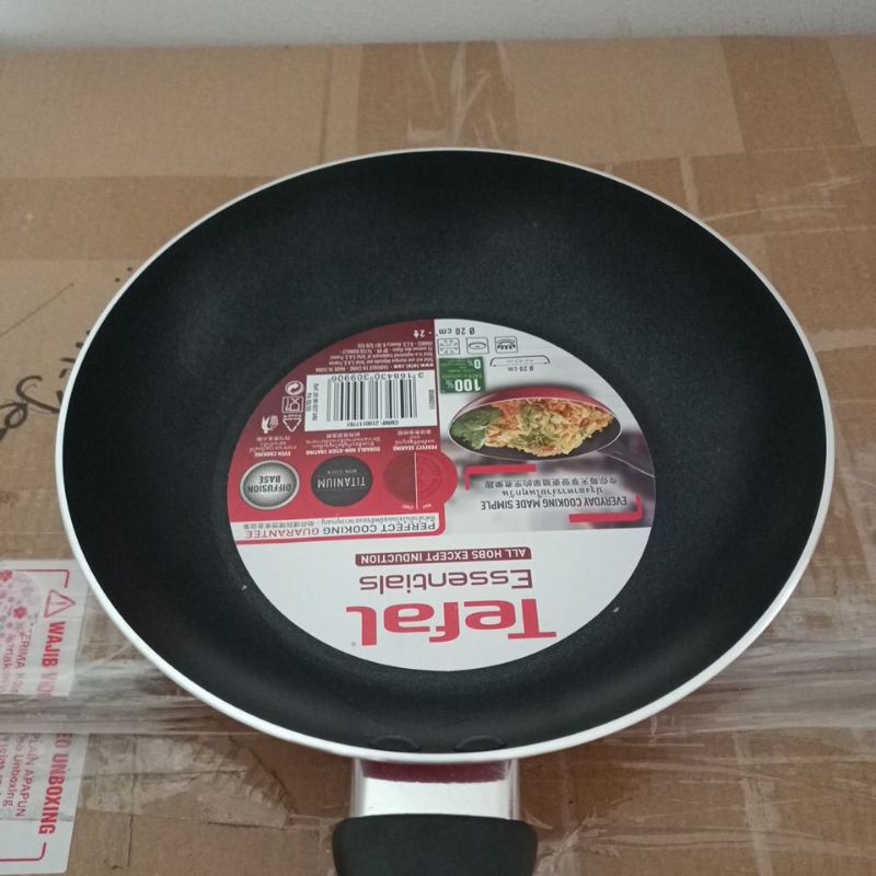 WAJAN TEFAL SIZE 20CM