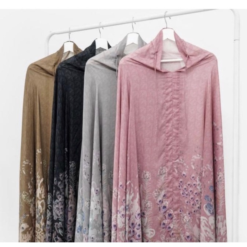 Buttonscarves prayer robe ederra black