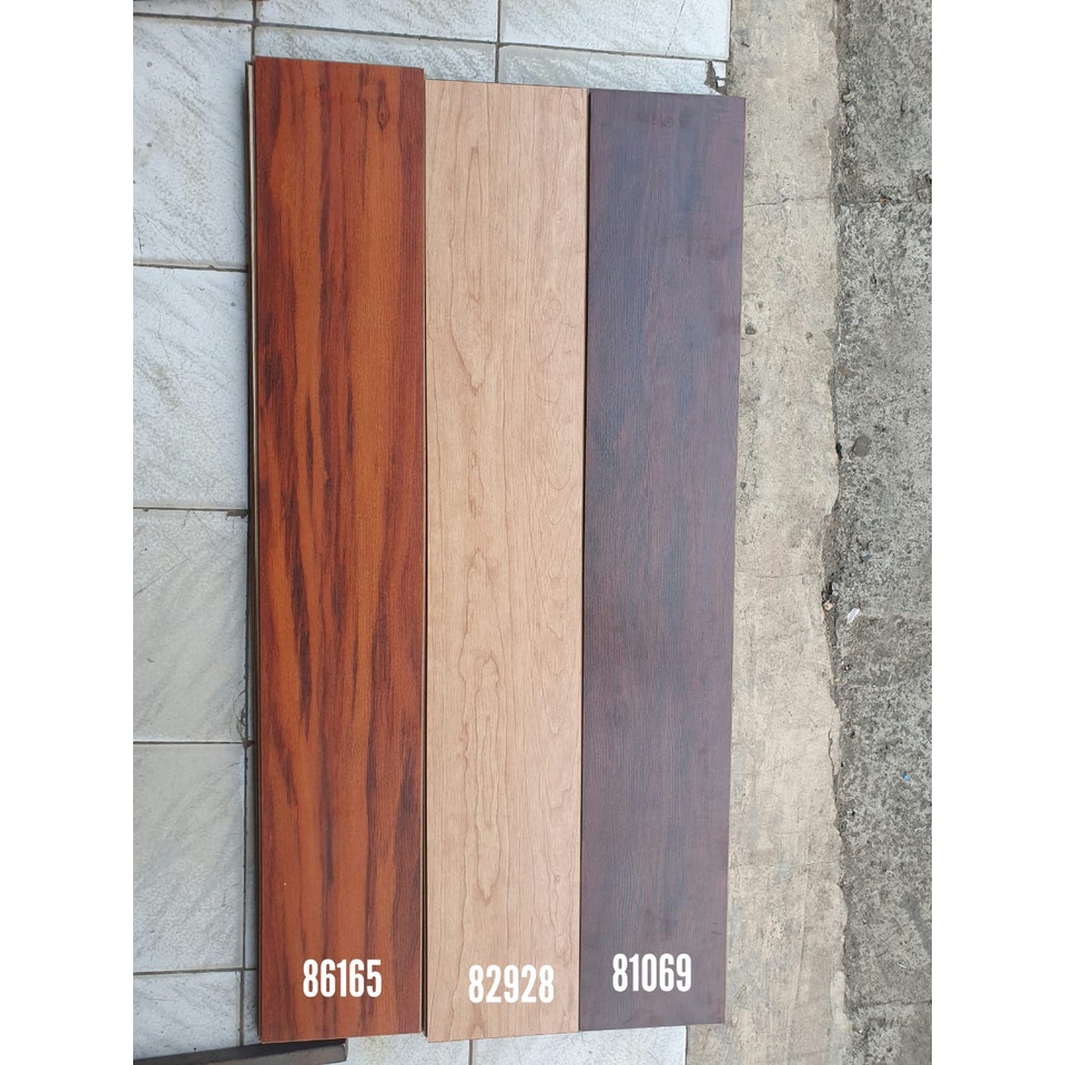 Parkit lantai kayu ARNI