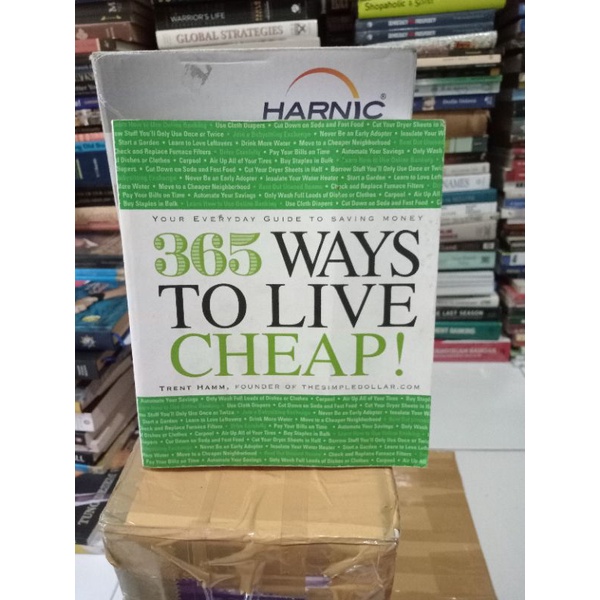 BUKU IMPORT 365 WAYS TO LIVE CHEAP