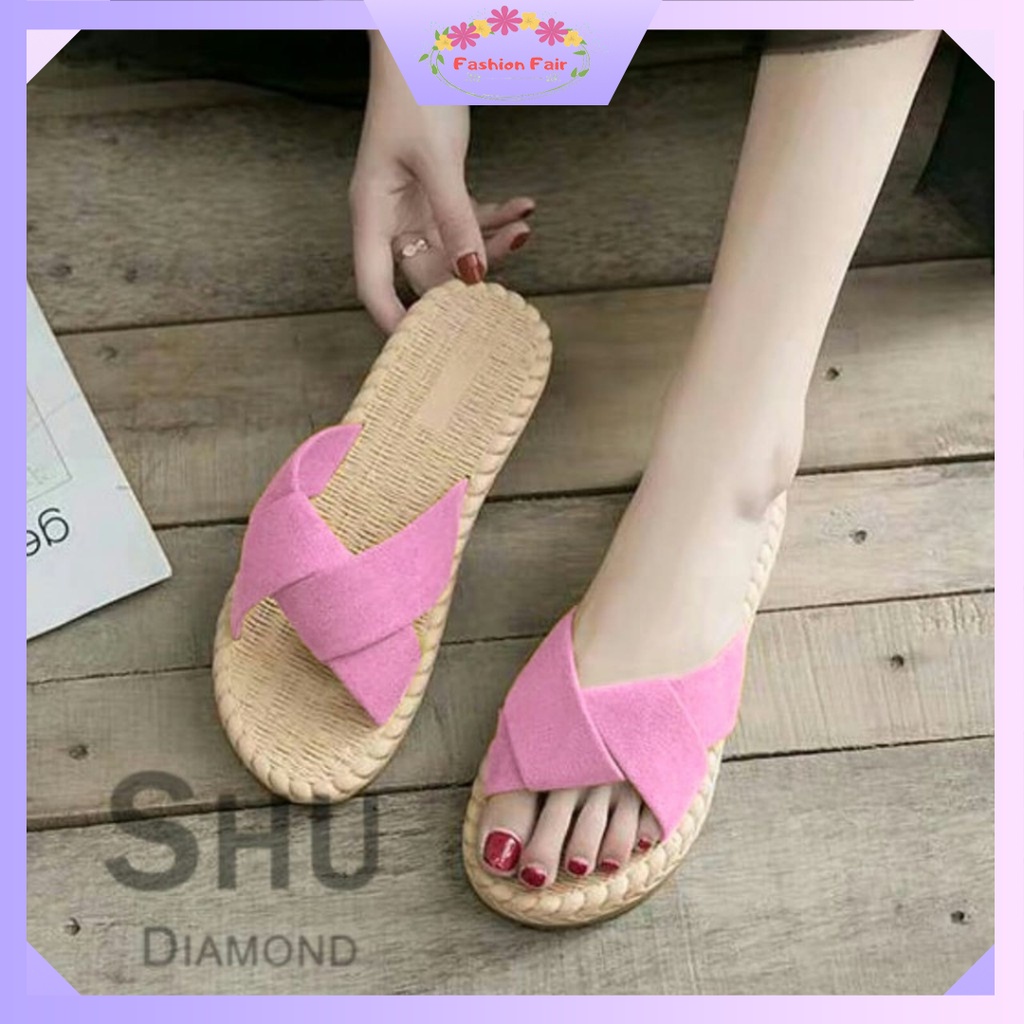 [LOKAL] Fashion Fair - Sandal Slip Wanita Suede Etnik RM 03