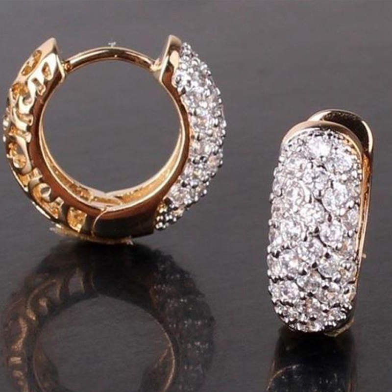 1 Pasang Anting Hoop Bahan Tembaga Dengan Sapphire Putih