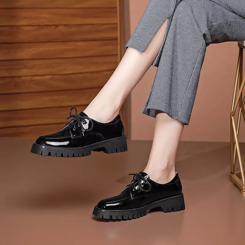 Sepatu Wanita Oxford / Sepatu Docmart Basic Kasual Premium 026