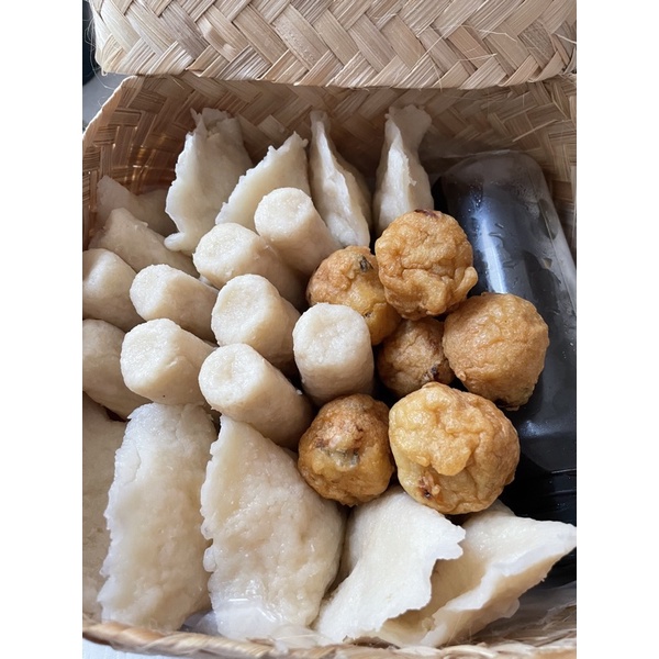 

Pempek_PalembangAsli