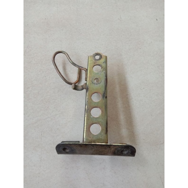 breket dudukan tameng mio sporty original