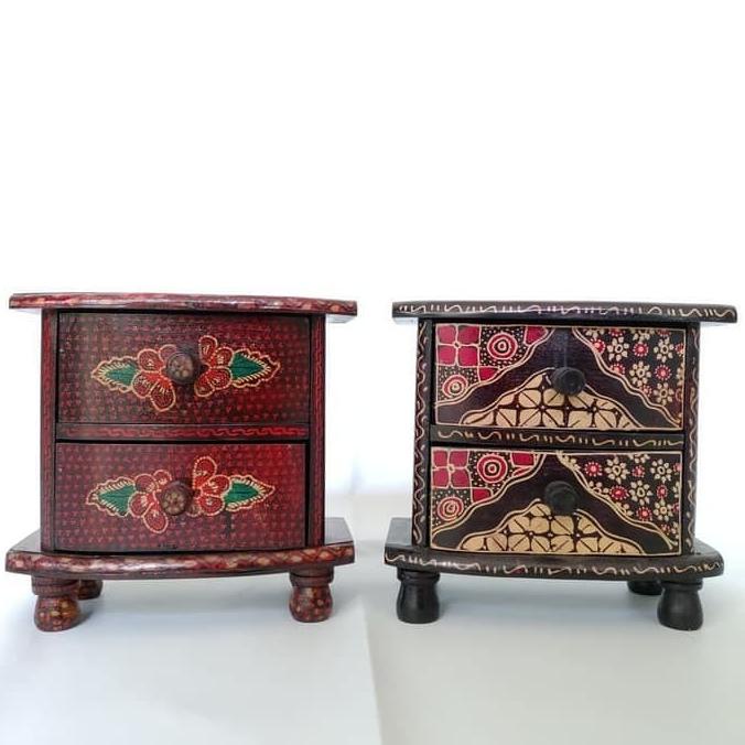 

Almari Laci 2 - Kayu Batik