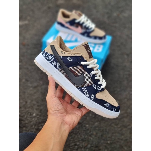 SB Dunk Low Travis Scot 40-44