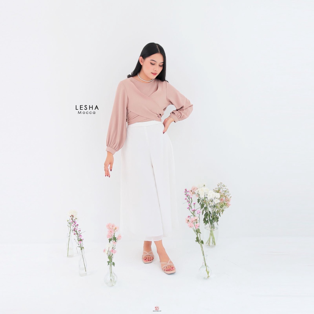 Damelia Lesha Blouse Wanita