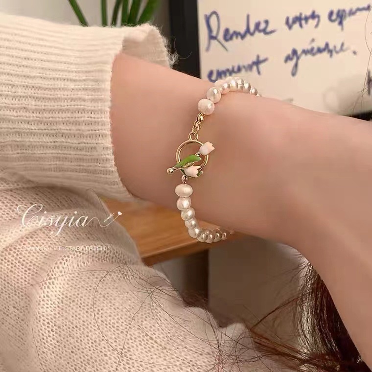 YEEZII Set Kalung + Gelang + Anting Tusuk + Cincin Motif Bunga Tulip Aksen Mutiara Untuk Perhiasan Wanita