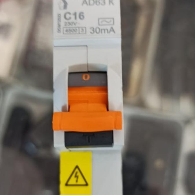 Schneider RCBO SLIM 1Phase + N 10A. 16A 30ma DOM12521
