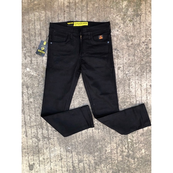 Celana panjang jeans street pria hitam polos/celana panjang jeans skiny/celana panjang terbaru masa kini