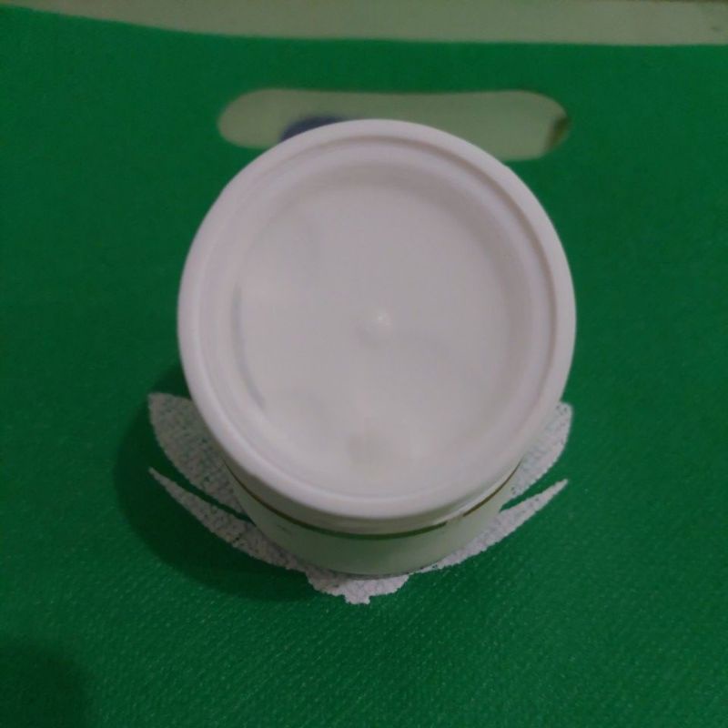 Cream Anti Iritasi / meredakan kemerahan dan iritasi wajah