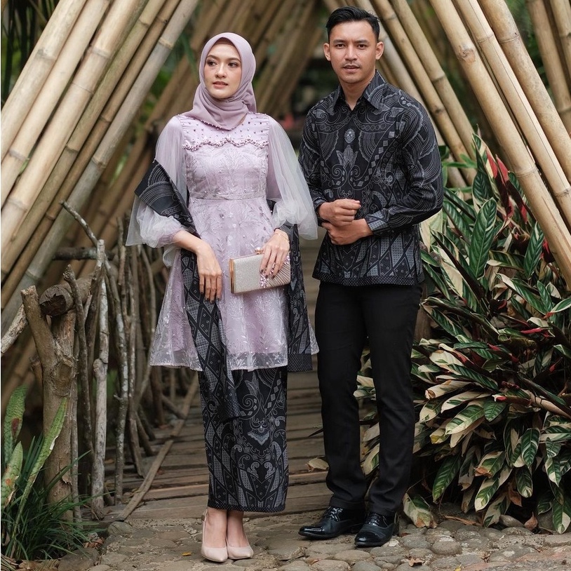 Kebaya Couple Modern Kebaya Wisuda Lamaran Baju Tunangan Batik Brukat Terbaru Baju Couple Pasangan Kondangan Terbaru 2022